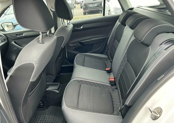 Skoda Fabia cena 45900 przebieg: 90700, rok produkcji 2019 z Żychlin małe 301